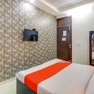 3* Hotel Oyo 74060 Taj Residency